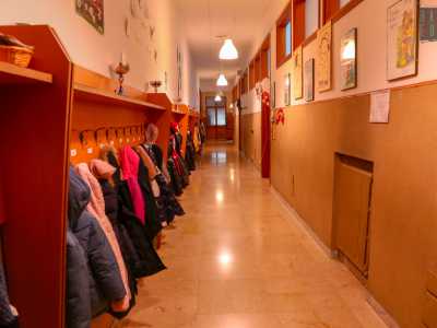 Giungiamo infine nel settore dedicato all�infanzia, che conta 100 allievi suddivisi in sei sezioni
